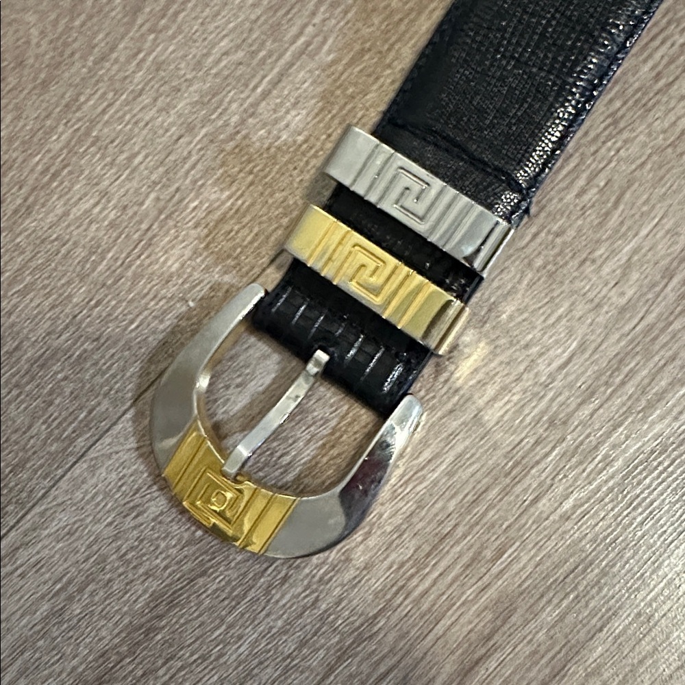 Gianni Versace Vintage Gold and Silver Tone belt Size 32